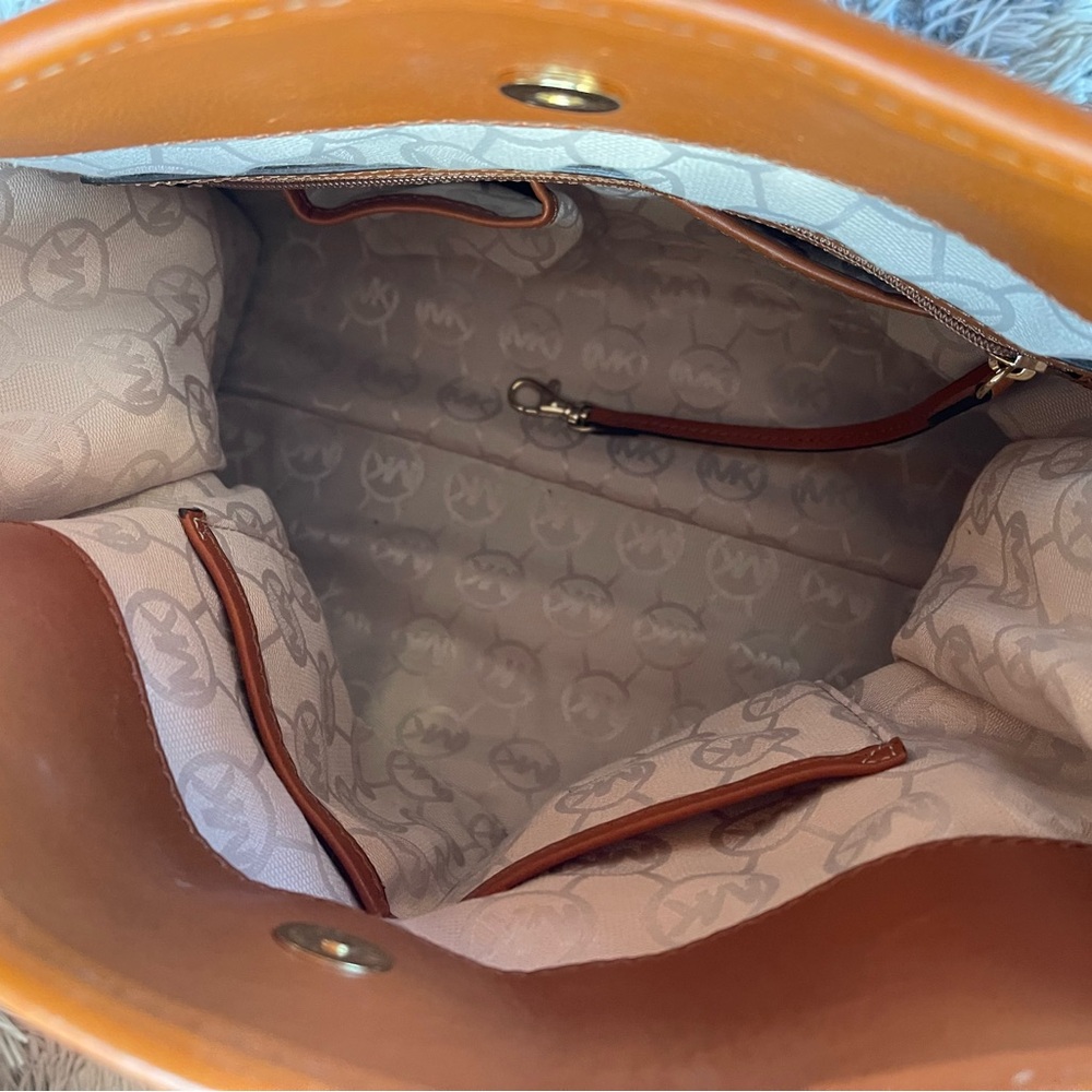 Michael Kors Red and Tan Shoulder Bag - Picture 8 of 10